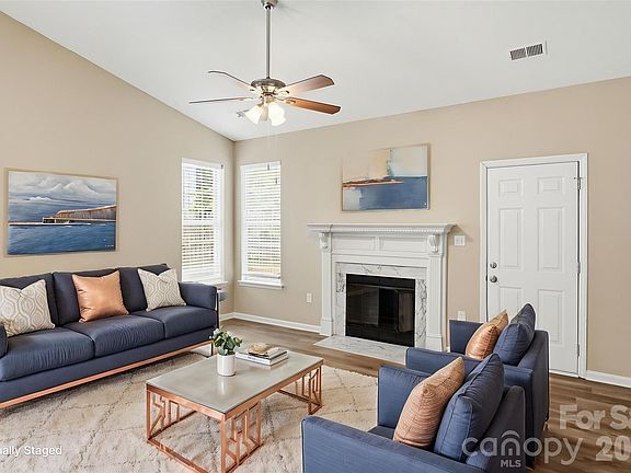 5th image of 7200 Daerwood Pl