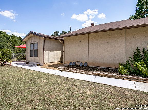 3rd image of 8538 Westgrove Dr