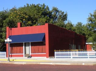 238 Maple St, Friend, NE 68359