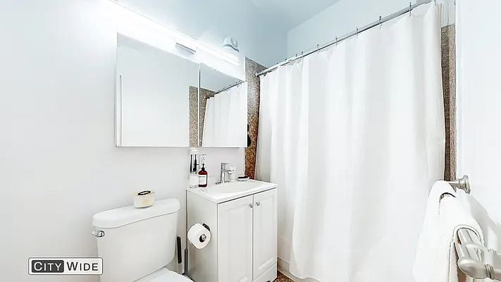 Rented by City Wide Apartments | media 10