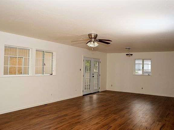 2nd image of 19 Forest Dr