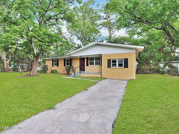 4th image of 4297 MCDANIEL Drive