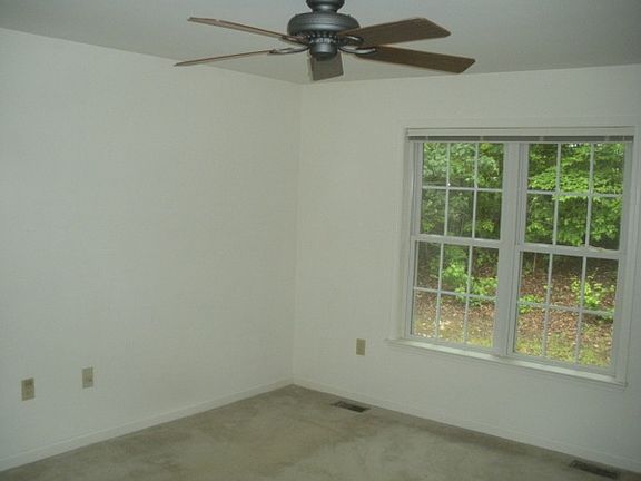 5th image of 9608 N Royal Crest Ct
