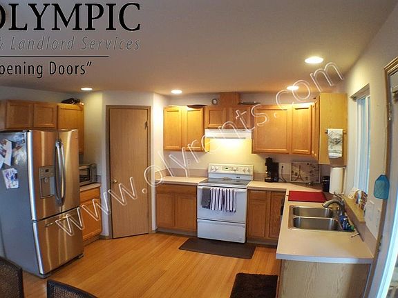004 Kitchen (1)_05092018