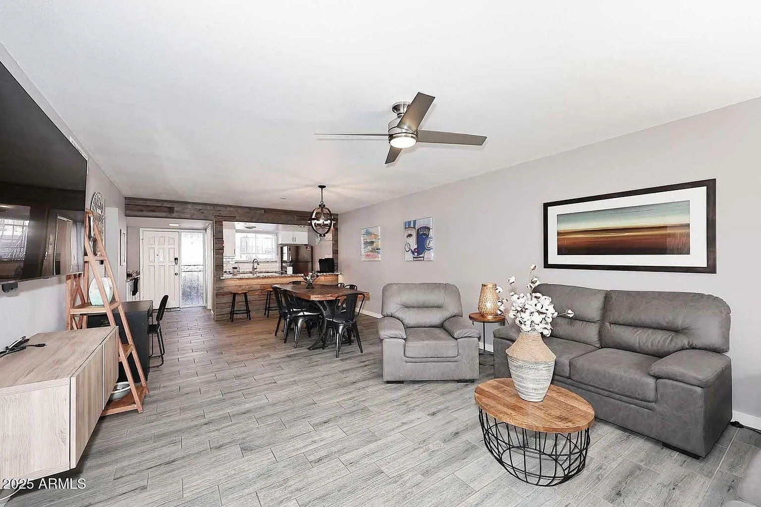 2 bed, 2.0 bath, 1120 sqft, $2,400 — Photo 4