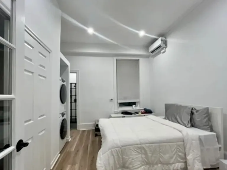 2037 Spring Garden St #2FF — Photo 8