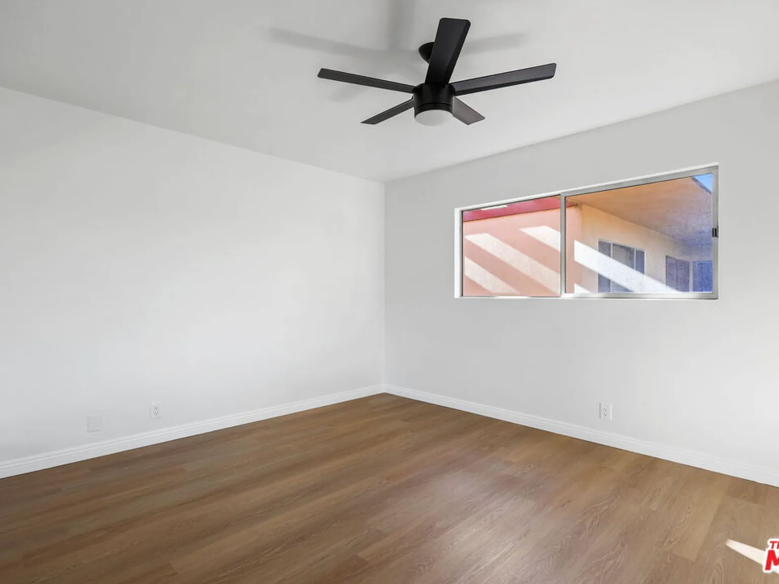 2 bed, 890 sqft, $3,100 — Photo 3