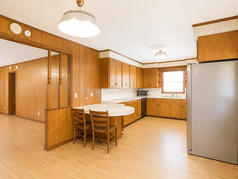 900 Hamlet Ave — Photo 9