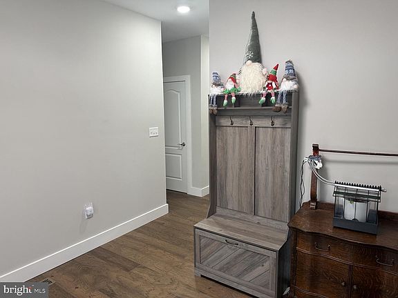 4th image of 91 Marsh Hawk Way