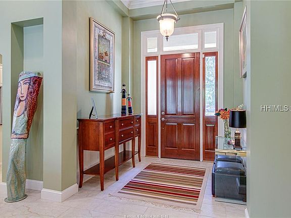 2nd image of 40 Branford Ln