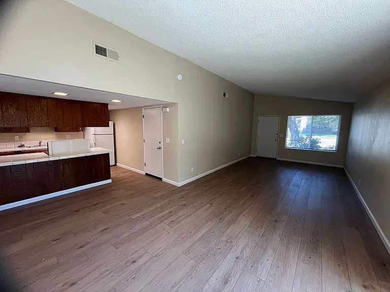 Cowell 4808-4810 — Photo 8