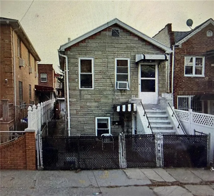 5514 Avenue I photo 1