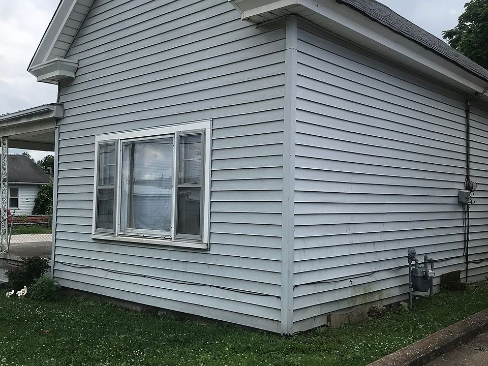 2nd image of 718 Leitchfield Rd
