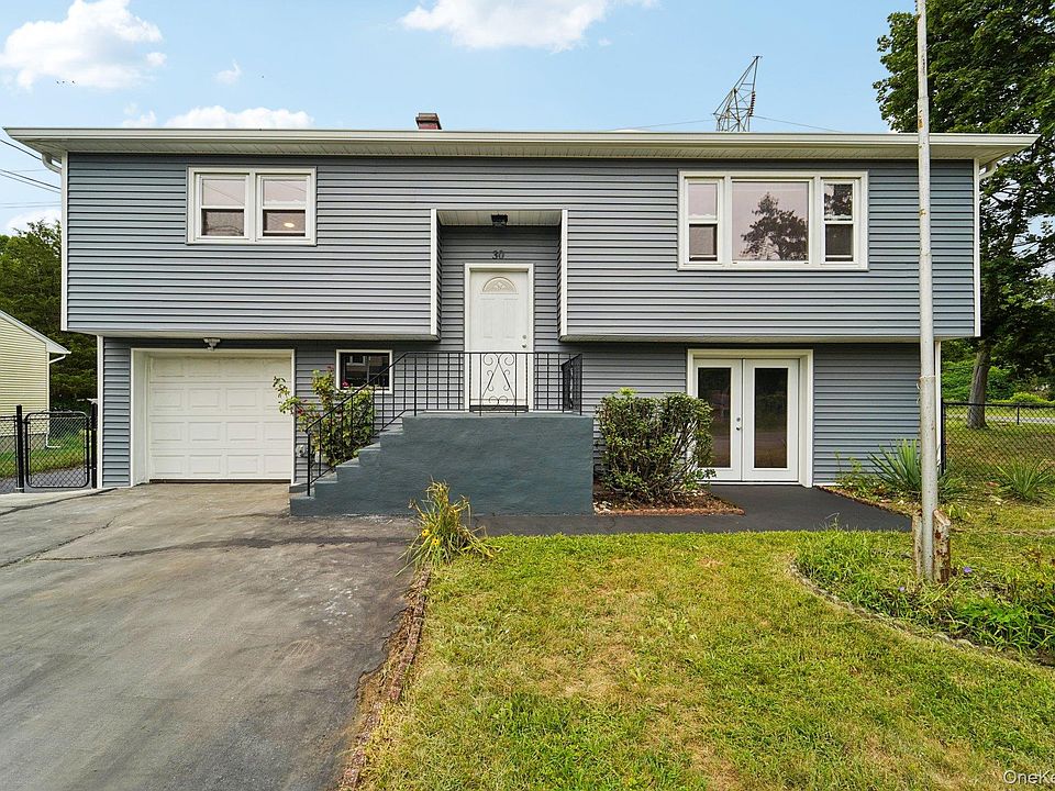 1st image of 30 Dogwood Lane