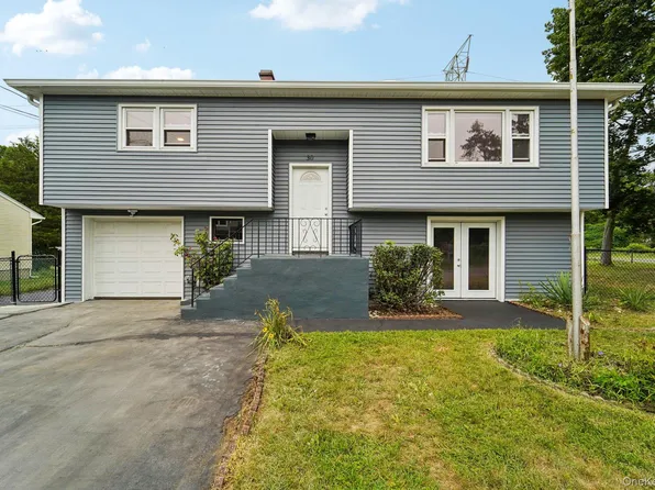 30 Dogwood Lane, Stony Point, NY 10980