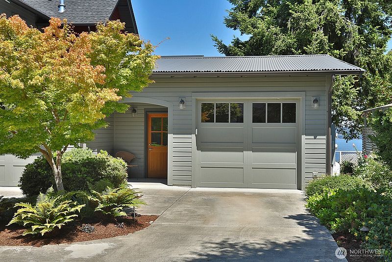 3rd image of 512 Cascade Avenue #A