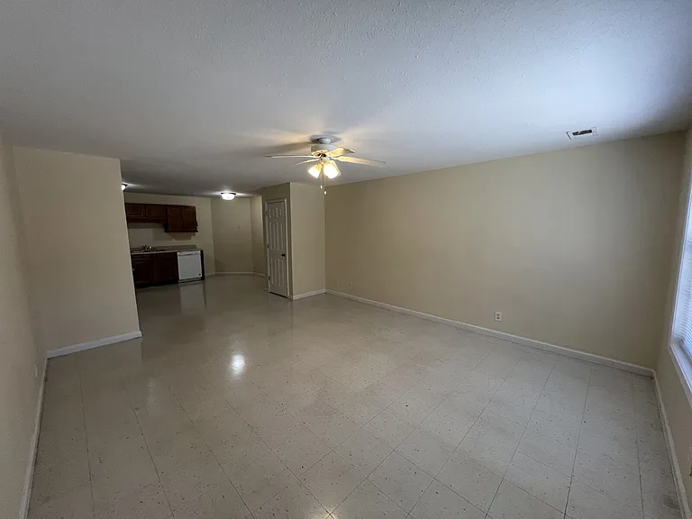9063 Pembroke Oak Grove Rd #1A — Photo 3