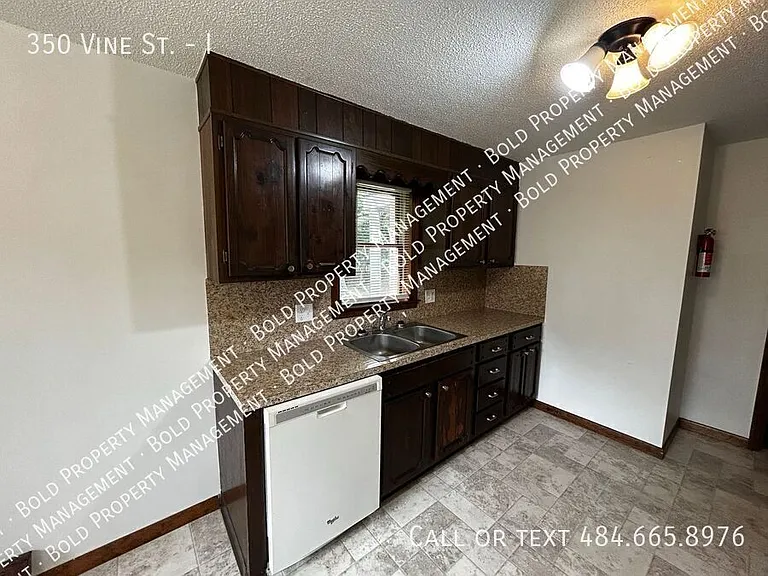 350 Vine St #I — Photo 9