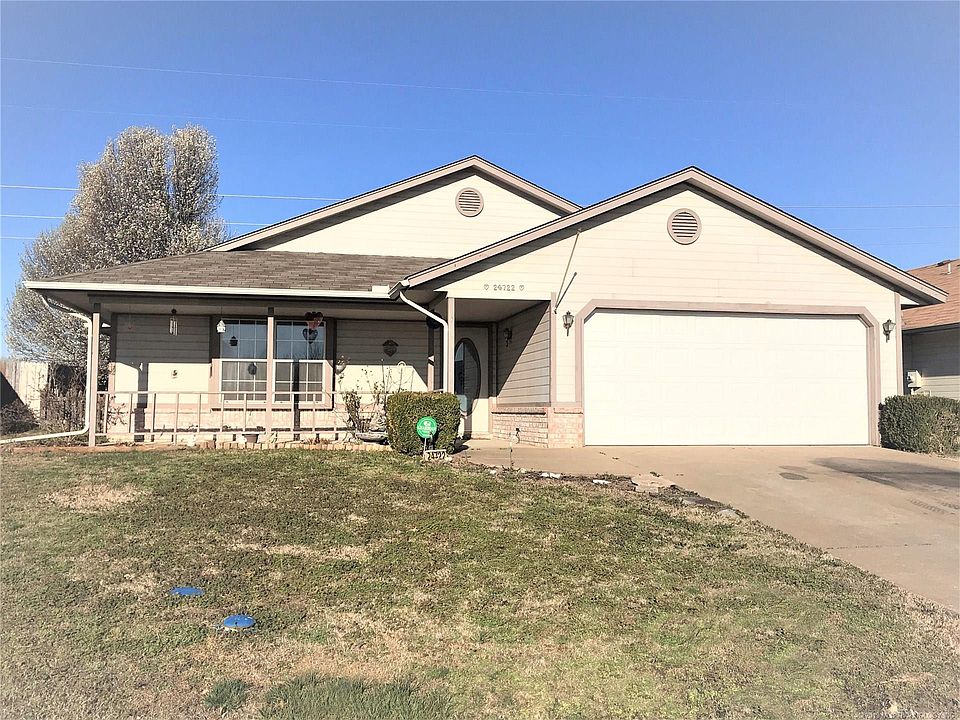 1st image of 24722 Heartwood Dr