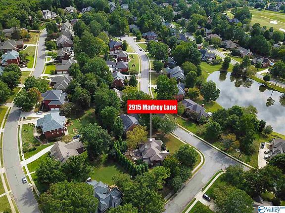 3rd image of 2915 Madrey Ln SE
