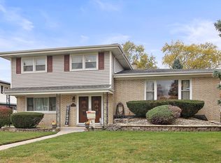 10720 S Kolmar Ave, Oak Lawn, IL 60453