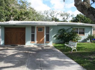 808 E 9th Ave, New Smyrna Beach, FL 32169