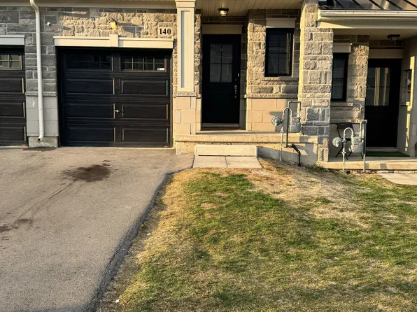 140 Aquasanta Cres, Hamilton, ON L9B 0J8
