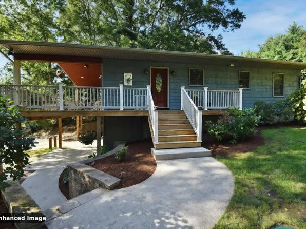 155 Spring Grove Rd, Glocester, RI 02814