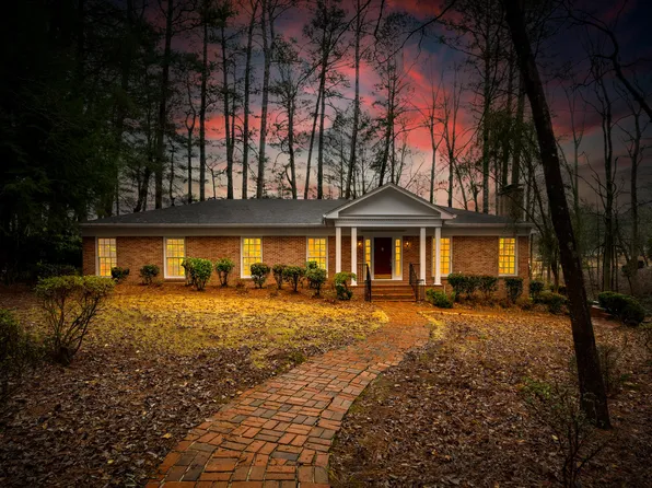 302 Brookwood Ln, La Fayette, GA 30728