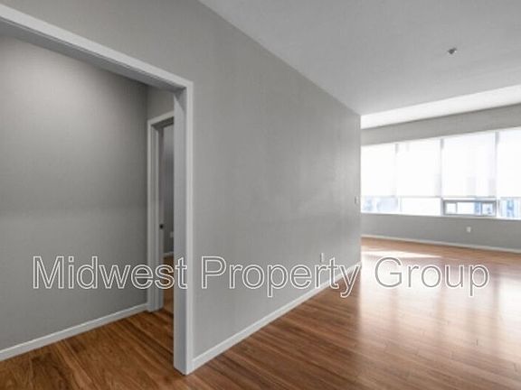 5th image of 4100 Lindell Blvd APT 303