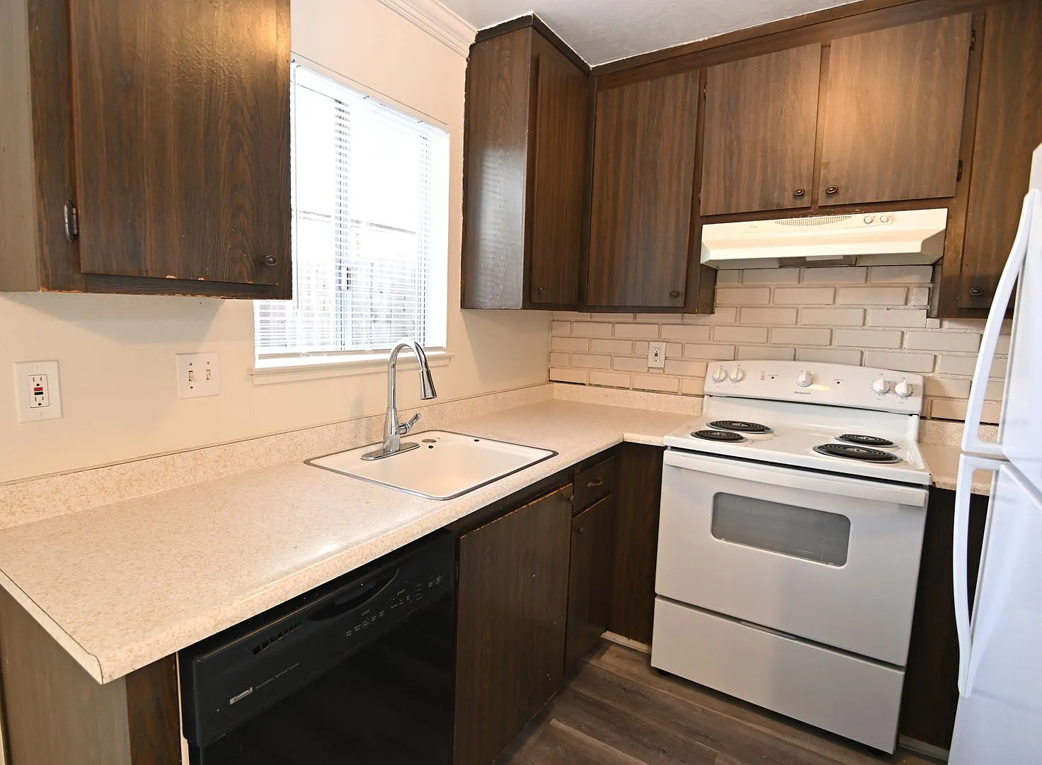 3701 Carol Ave — Photo 4