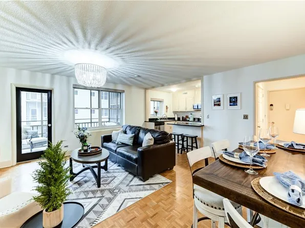 300 W Peachtree St NW #22-O, Atlanta, GA 30308