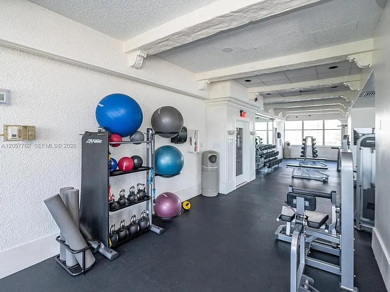 18071 Biscayne Blvd #603 — Photo 42