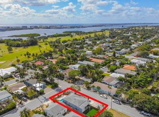 1301 N Palmway, Lake Worth, FL 33460