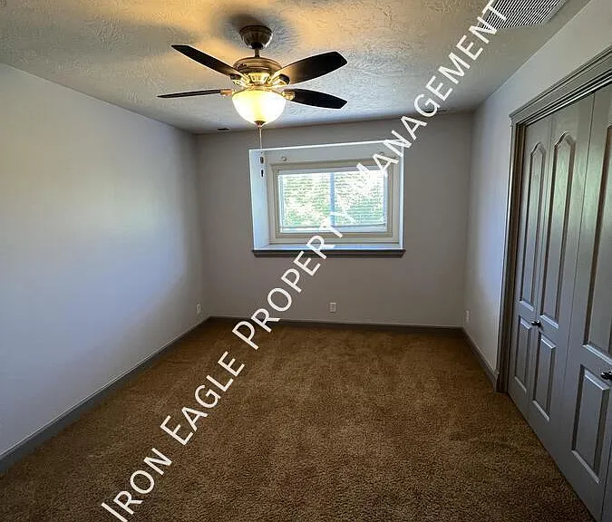 425 N Storybook Way — Photo 24