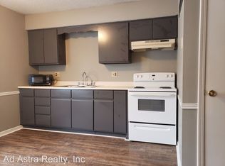 9816 E 67th Ter APT C, Raytown, MO 64133