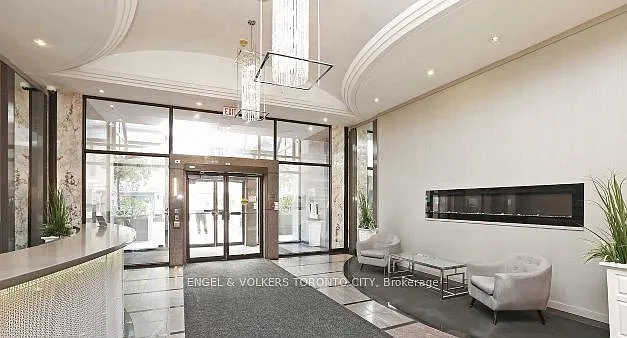 Residences of 555 Yonge St — Photo 2