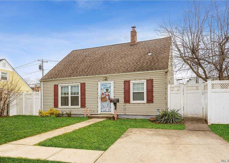 373 Gardiners Ave, Levittown, NY 11756 Zillow