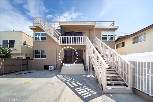 1048 Cedar Ave Photo 1