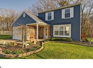 17 Hartsdale Ln, Sicklerville, NJ 08081