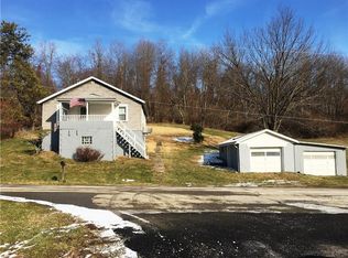 38 Francis Rd, Burgettstown, PA 15021