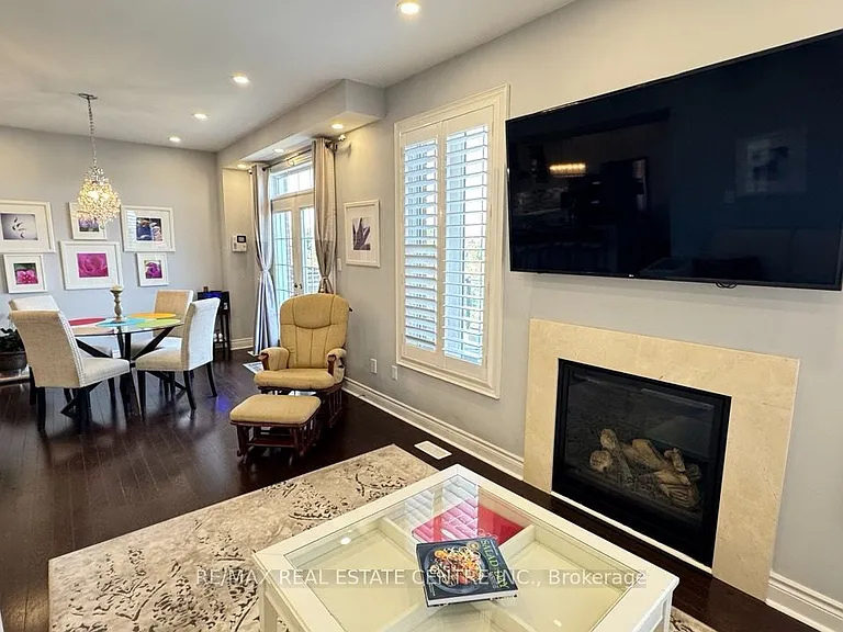 13 Alister Dr #MAIN UPPER — Photo 19