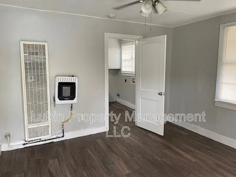 1 bed, 1.0 bath, $650 — Photo 2