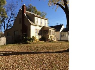 2906 Winton Rd, Waterford, MI 48328