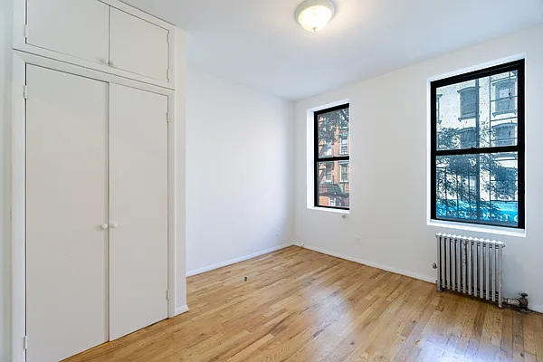 Rented by Compass | media 14