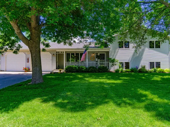 141 Jacob St, Hamburg, MN 55339