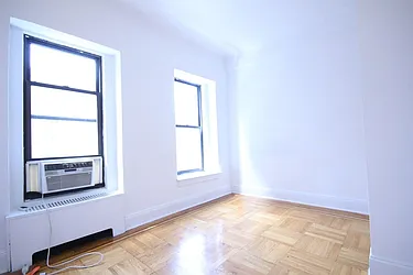 Rented by Dynamik Realty