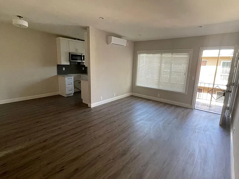 1027 S Atlantic Blvd — Photo 15