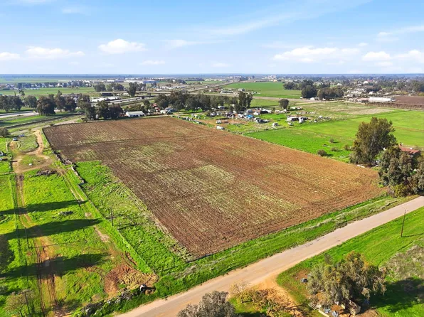 1 Krohn St, Madera, CA 93638