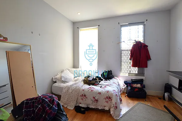 Rented by null | media 5